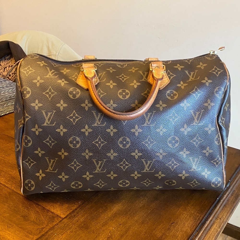 Louis Vuitton Speedy 35 Monogram Bag - Picture 2 of 16